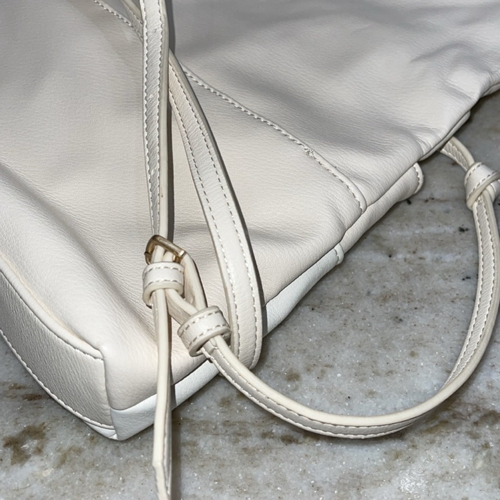 Elizabeth and James Sloane Vegan Crossbody Purse - Picture 12 of 14